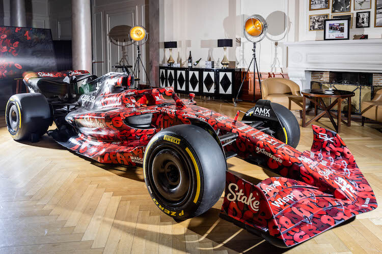 Ein Formel-1-Rennwagen als Leinwand: Alfa Romeo, bemalt von Graffiti-Künstler Boogie