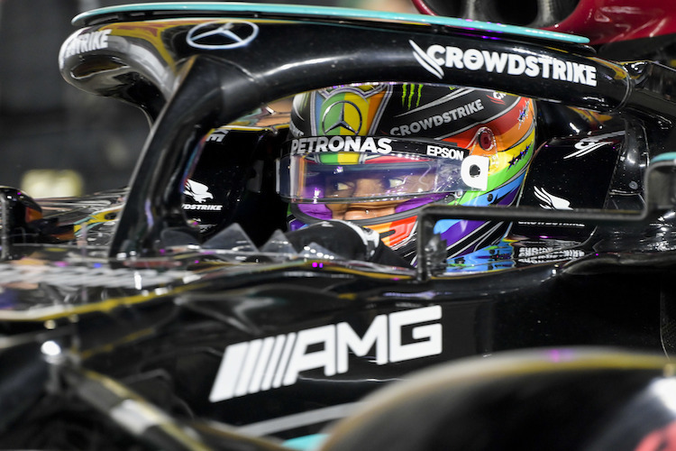Andrew Shovlin bestätigte vor laufender Kamera: Lewis Hamilton ist noch nicht ganz happy mit seinem Dienstwagen 