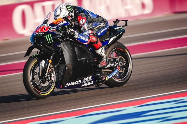 Feuer frei. Fabio Quartararo freut sich über mehr Kompetenz seiner MotoGP-Yamaha auf der Geraden