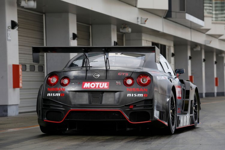 Heckansicht des Nissan GT-R NISMO GT3 der neusten Generation