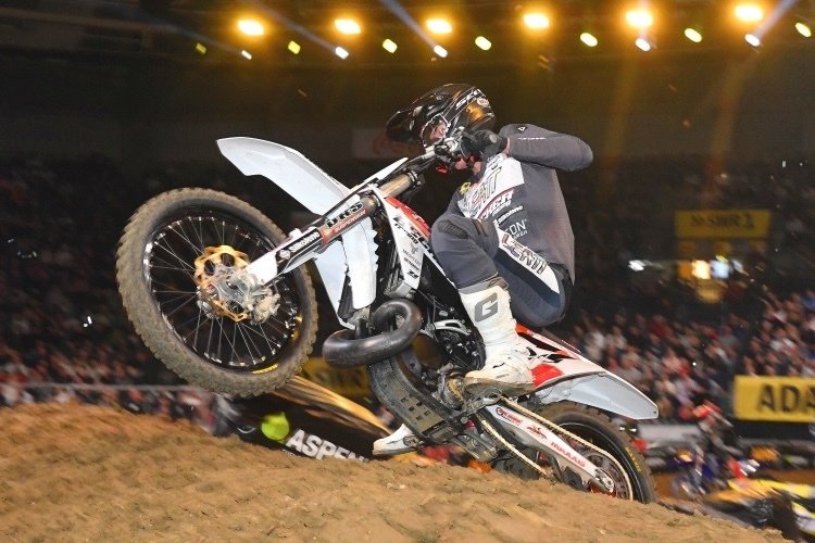 Maximilian Spies schnupperte in Stuttgart Supercross-Luft