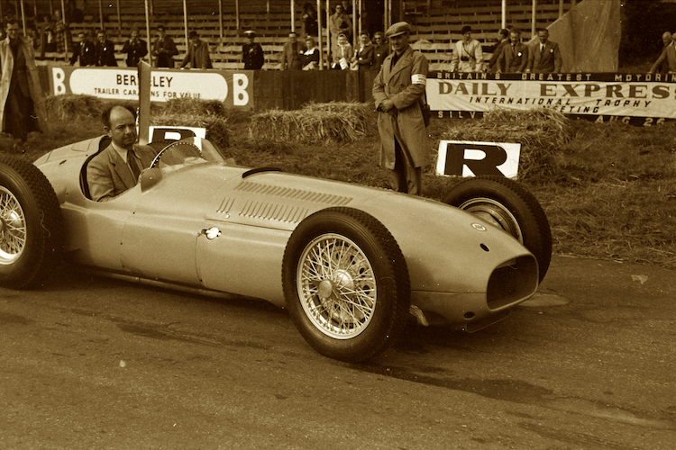 Raymond Mays mit dem V16-BRM