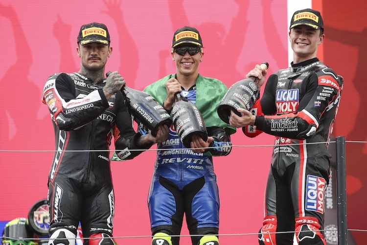 Moto2-Podest in Assen mit Debütsieger Moreira, Canet (2.) und Gonzalez (3.)