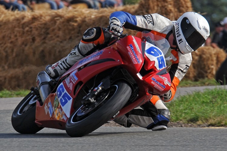 Joey den Besten - IRRC Supersport-Champion 2014