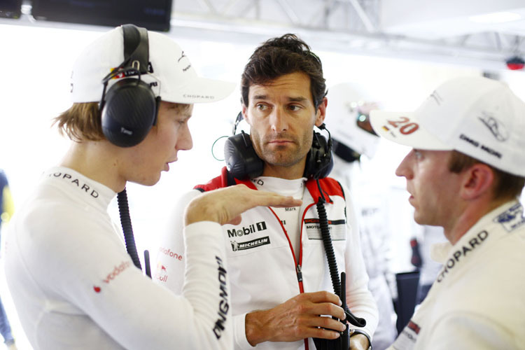 Webber mit seinen Teamkollegen Hartley und Bernhard
