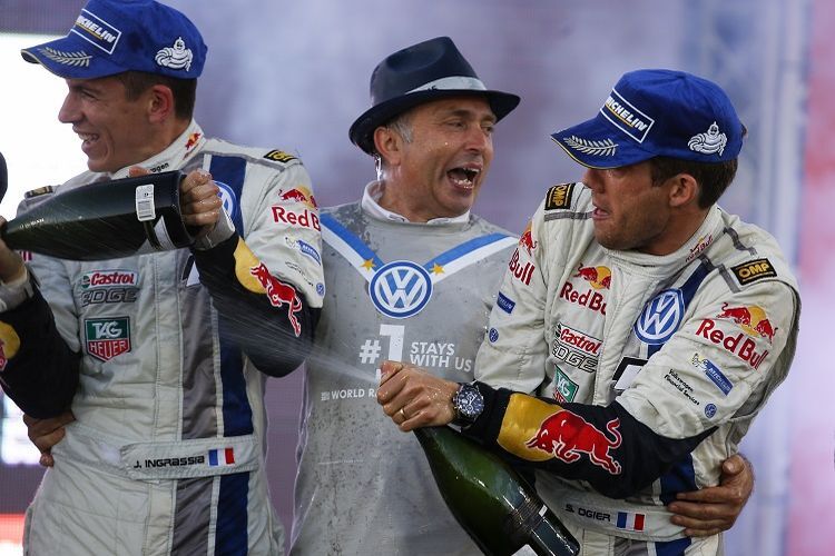 VW-Sportchef Jost Capito (M) und seine Sieger