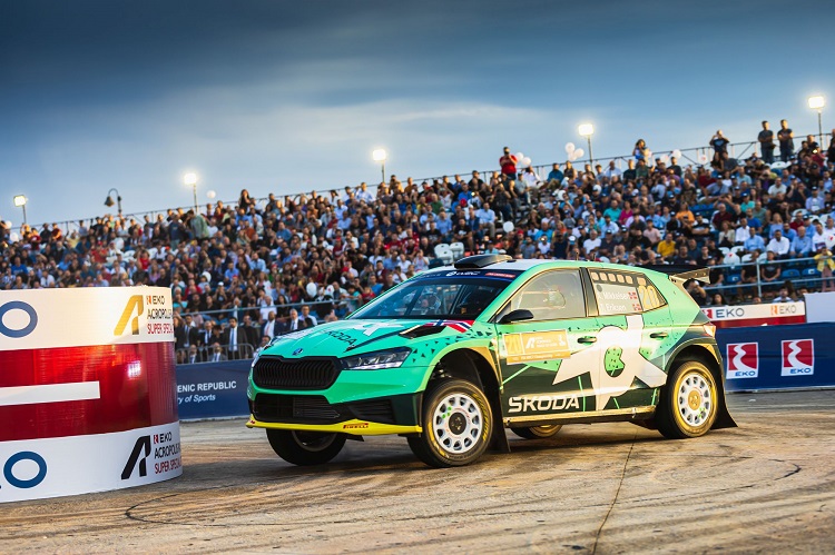 Deux pilotes Škoda se battent pour le championnat WRC2