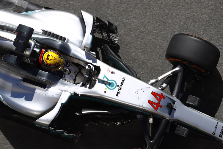 Lewis Hamilton drehte im ersten freien Training mit 1:21,521 min die schnellste Runde