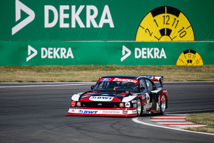 Der Ford Turbo Capri von Mücke Motorsport bei den Demofahrten in Oschersleben