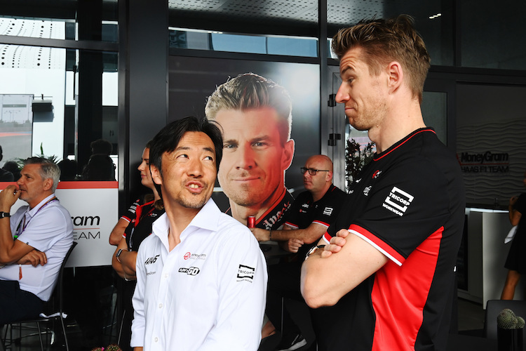 Haas-Teamchef Ayao Komatsu und Nico Hülkenberg