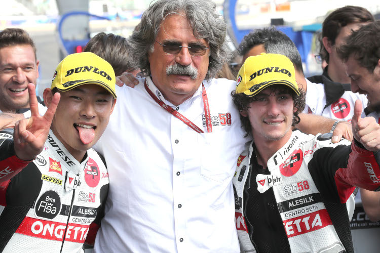 In Jerez feierte Paolo Simoncelli mit Tatsuki Suzuki (links) und Niccolò Antonelli (rechts) einen Doppelsieg