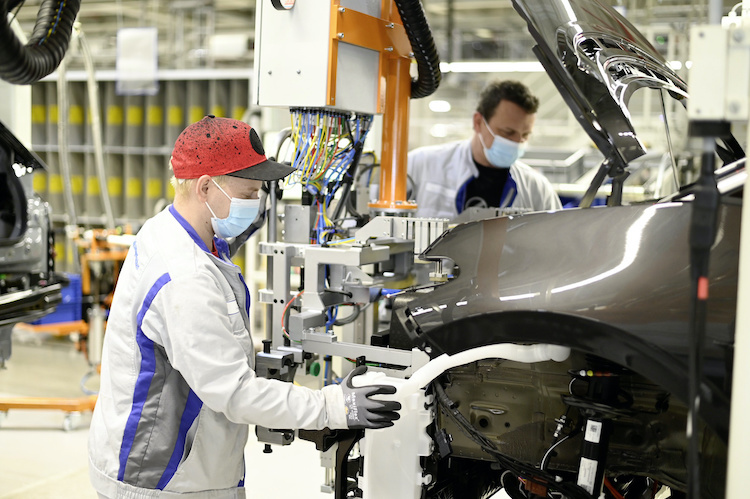Volkswagen fährt die Produktion wieder hoch