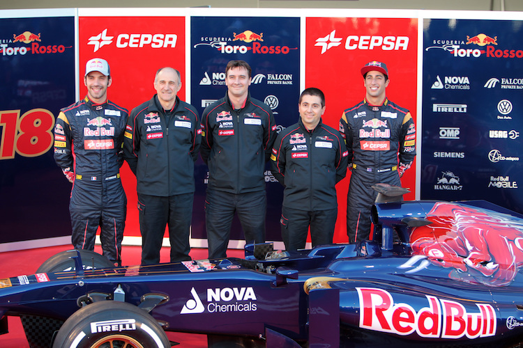 James Key (Mitte) 2013 bei Toro Rosso mit Daniel Ricciardo (rechts)