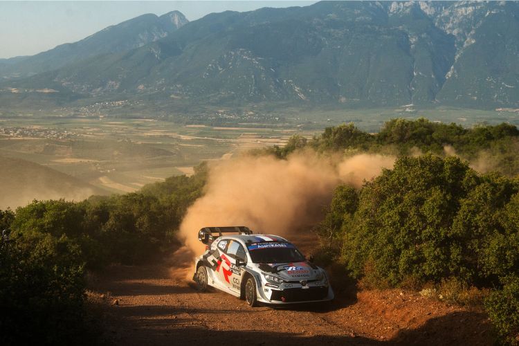 ....mit dem Toyota-Piloten Sebastien Ogier