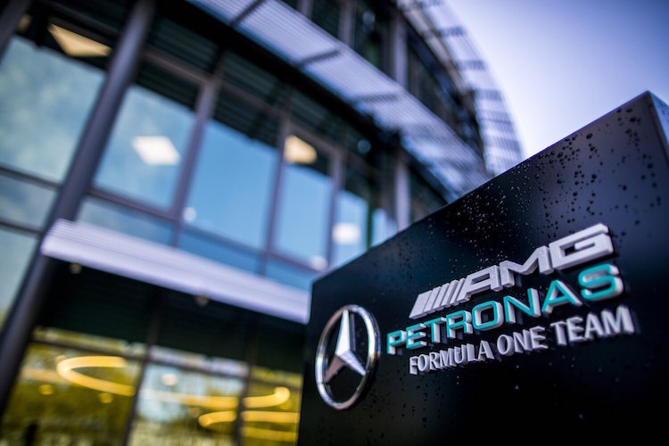 Das Formel-1-Rennwagenwerk von Mercedes-Benz in Brackley (England)
