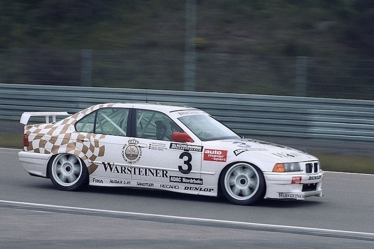 Im BMW 320i mit der Nummer 3 trat ein Teil des Dream-Teams 1995 im 24h-Rennen auf dem Nürburgring an