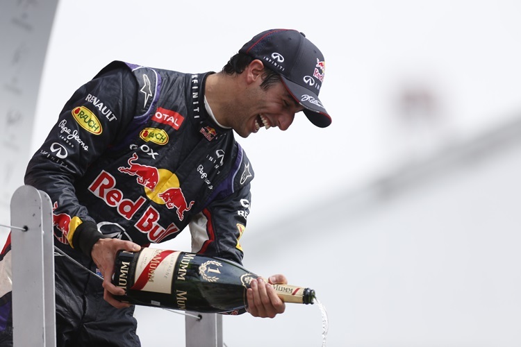 Feiern muss sein - Sieger Daniel Ricciardo