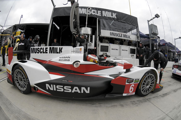 Pickett Racing-Oreca-Nissan (Luhr/Graf/Brundle/Dyer)