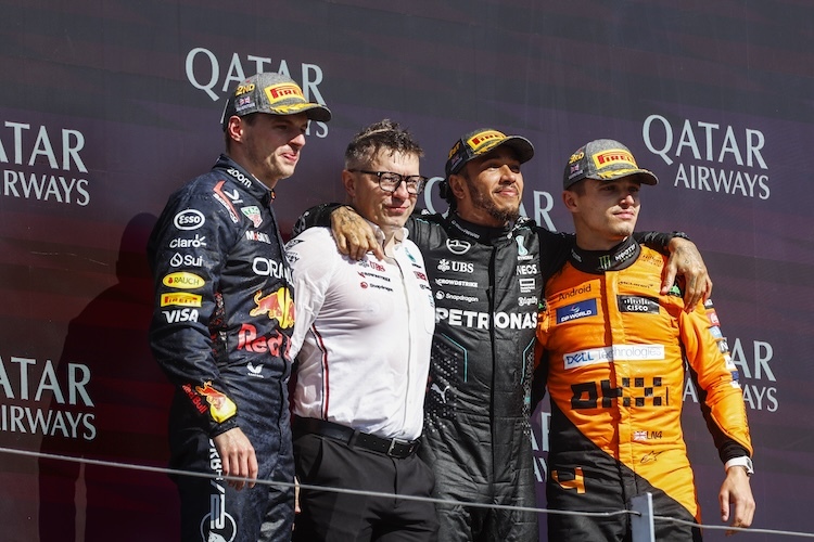 Max Verstappen, Pete Bonnington (Hamilton-Renningenieur), Lewis Hamilton und Lando Norris