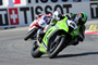 Rundenlang hielt Tom Sykes erfolgreich Carlos Checa in Schach