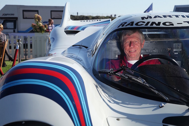 Gijs van Lennep im Sieger-Porsche von Le Mans 1971