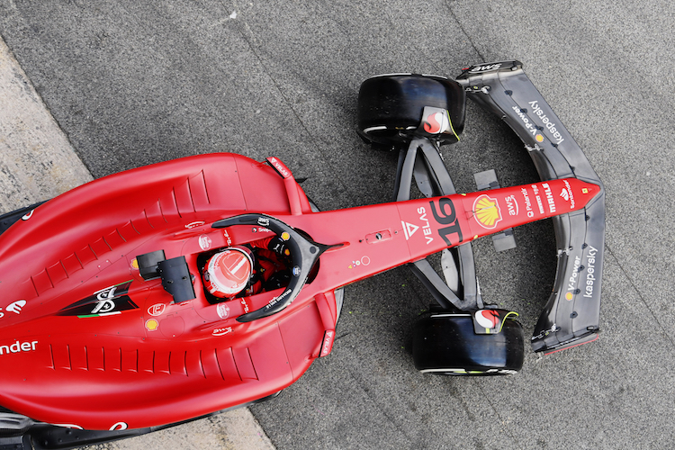 So war Ferrari in Barcelona aufgetreten – mit Kaspersky auf dem vorderen Flügel