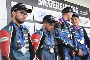 Sam und Tom Christie, Harry Payne, Kevin Rousseau (vlnr.))