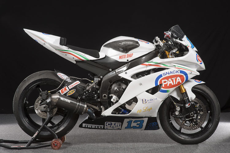 2012 war Pata Hauptsponsor eines Yamaha-Teams in der Supersport-WM