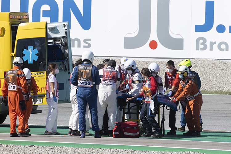 Tom Sykes verließ den Catalunya-Circuit im Krankenwagen