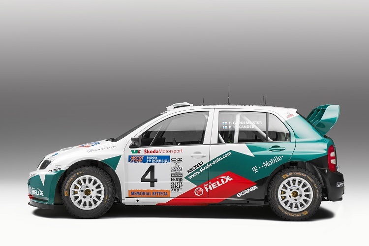 Skoda Fabia WRC von der Seite