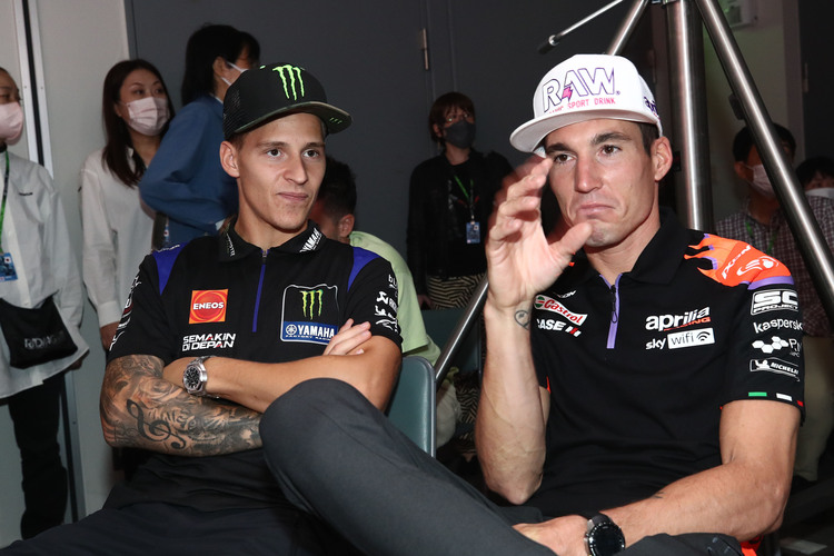 Aleix Espargaró (right) wants to be MotoGP world champion in 2022