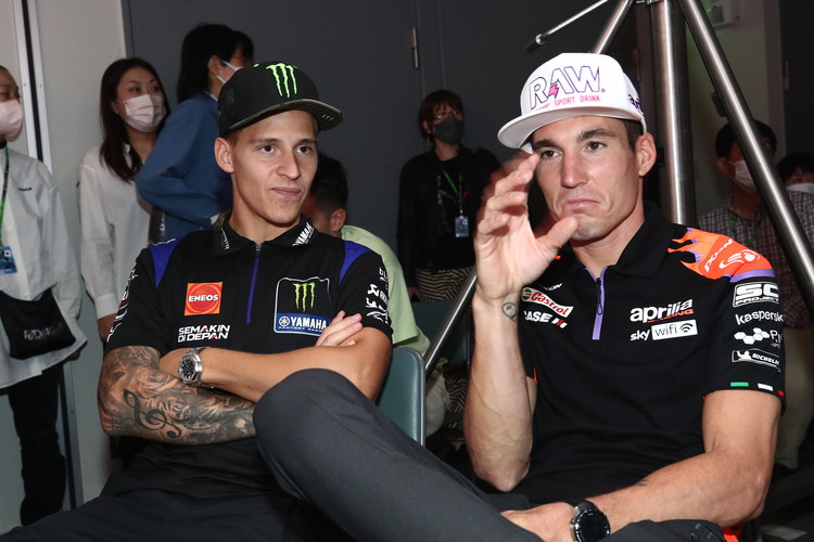 Aleix Espargaró (rechts) möchte 2022 MotoGP-Weltmeister werden