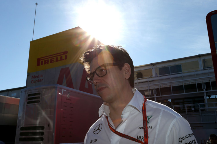 Toto Wolff: «Mir taugt das Duell zwischen Verstappen und Ricciardo»