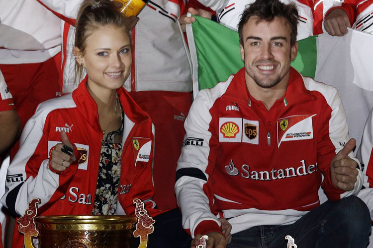 Fernando mit seiner Freundin Dasha nach dem China-GP