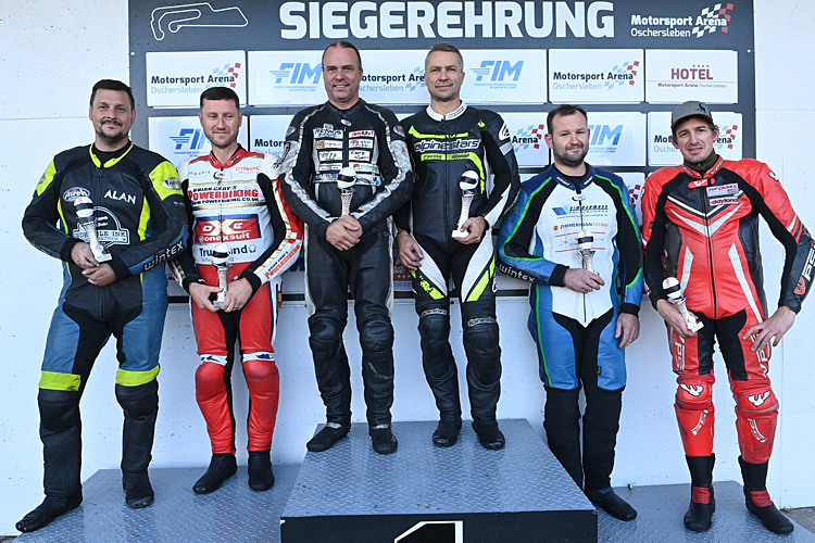 Alan Founds, Tom Peters, Michi Grabmüller, Ondrej Kopecky, Max Zimmermann und Manuel Hirschi (vlnr.)