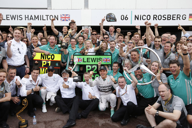 Mercedes feiert den sechsten Sieg im sechsten Saisonrennen