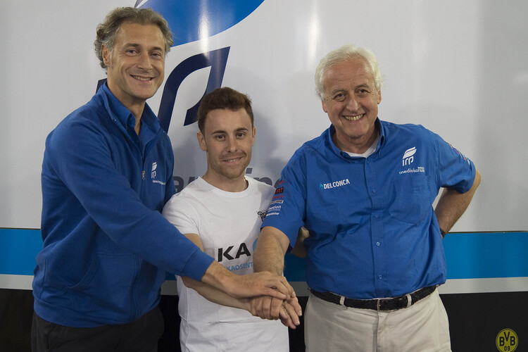 Das neue Ioda-Moto2-Team: Crew-Chief Fabrizio Manciucca, Vazquez und Teamchef Sacchi 