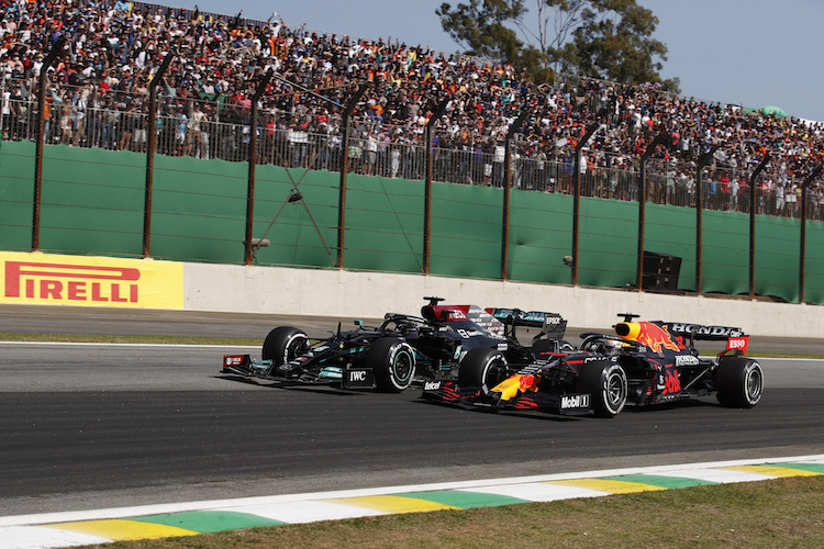 Max Verstappen gegen Lewis Hamilton in Brasilien 2021