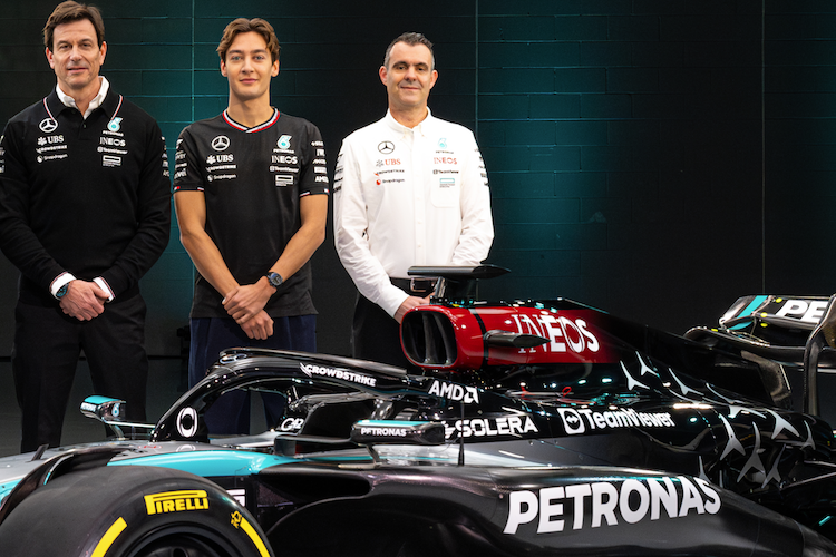 Toto Wolff, George Russell und Hywel Thomas