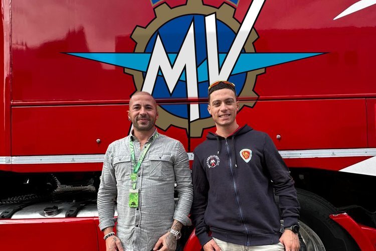 Motozoo-Teamchef Fabio Uccelli und Federico Caricasulo (v.l.)