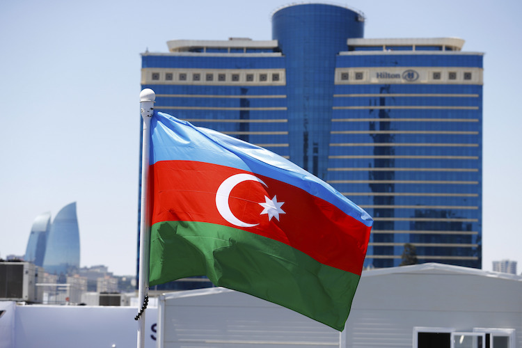 Mit Wind ist in Baku immer zu rechnen