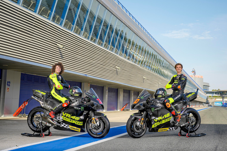 Das VR46-MotoGP-Duo 2022: Marco Bezzecchi und Luca Marini