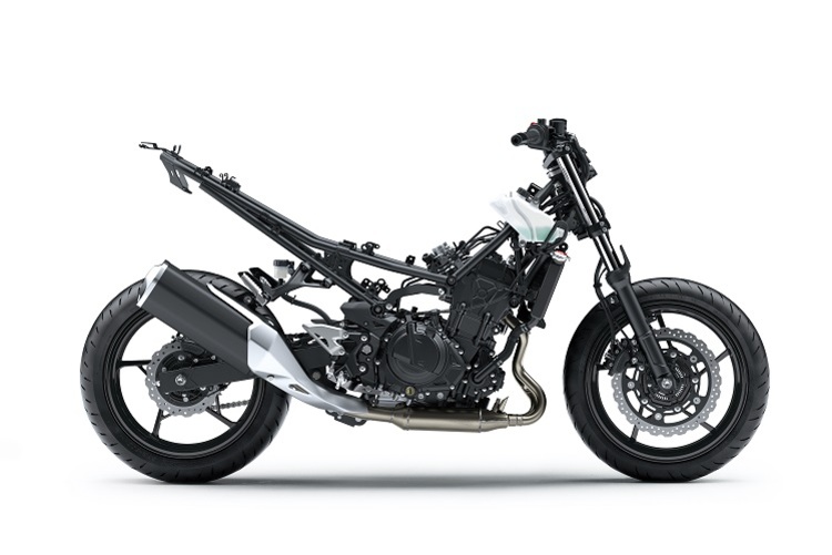 Kawasaki tüftelte an Rahmengeometrie, Motorposition und Schwingenlänge, um aus der Z400 ein einfach zu fahrendes Motorrad zu machen 
