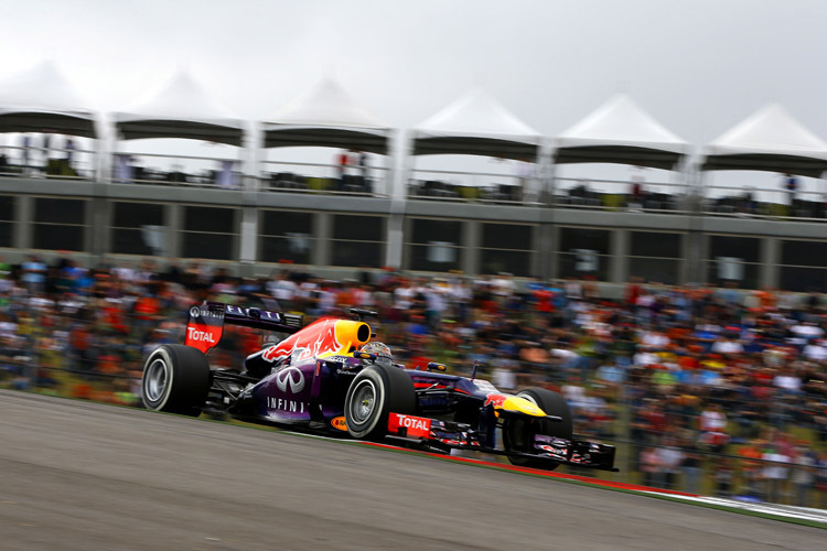 Sebastian Vettel startet von der Pole-Position ins zweitletzte Saisonrennen in Austin