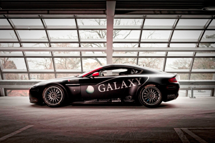 Neu im GT4 Cup - Rhesus Racing mit zwei Aston Martin Vantage GT4