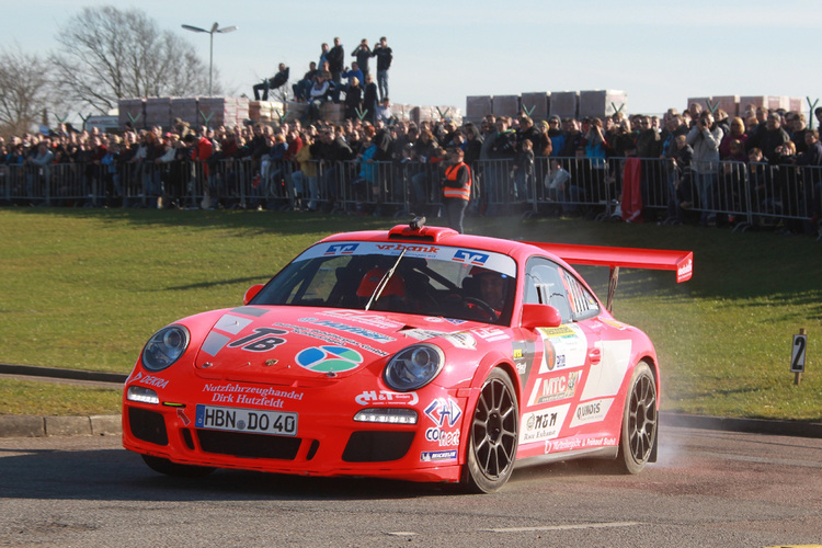 Olaf Dobberkau im Porsche 911