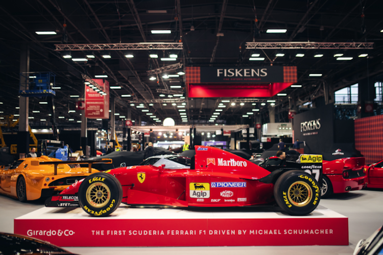 Der in Paris bei der Rétromobile ausgestellte Ferrari, den Michael Schumacher getestet hat