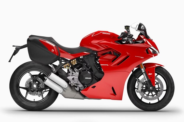 Aus der Supersport 950 - hier mit Touring-Zubehör - könnte Ducati eine Mittelklasse-Tourenmaschine ableiten 