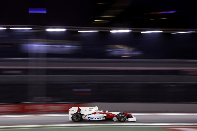 Timo Glock raste bei Nacht auf Platz 8