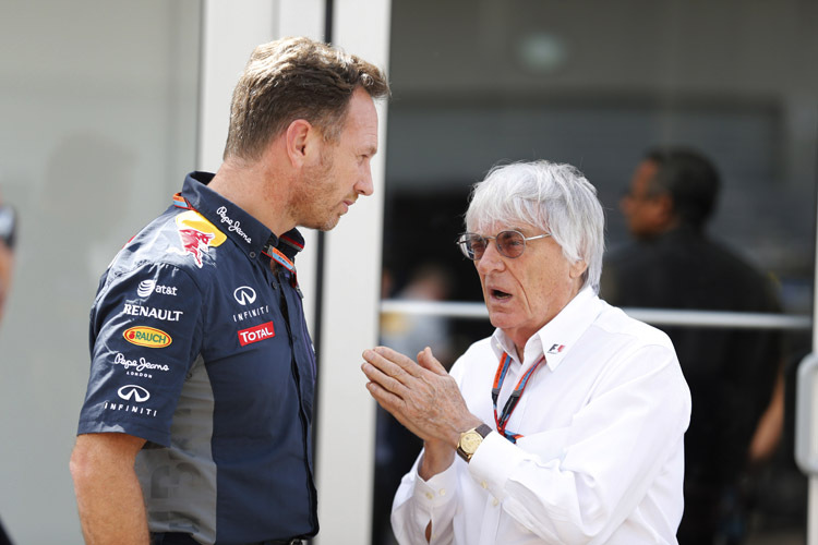 Bernie Ecclestone im Gespräch mit Red Bull Racing-Teamchef Christian Horner